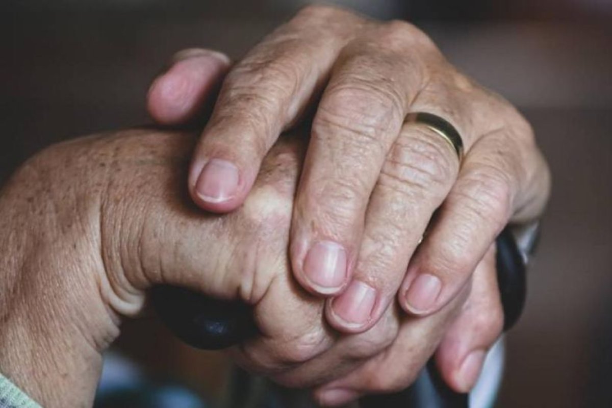 Bonus per le famiglie con malati del morbo di Alzheimer