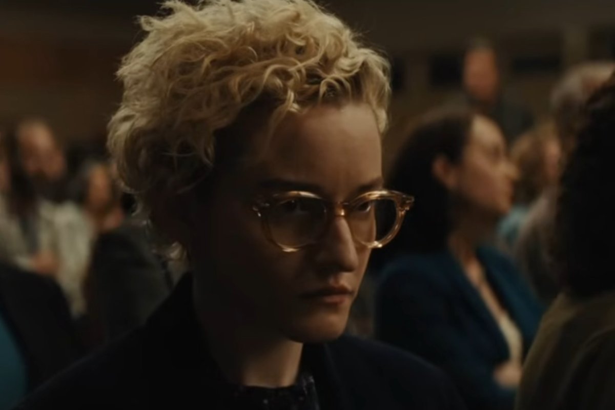 Julia Garner nel film Weapons