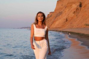 Donna al mare