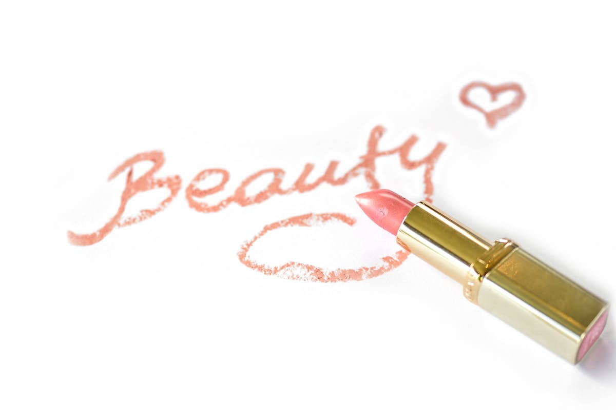 rossetto gold con scritta beauty