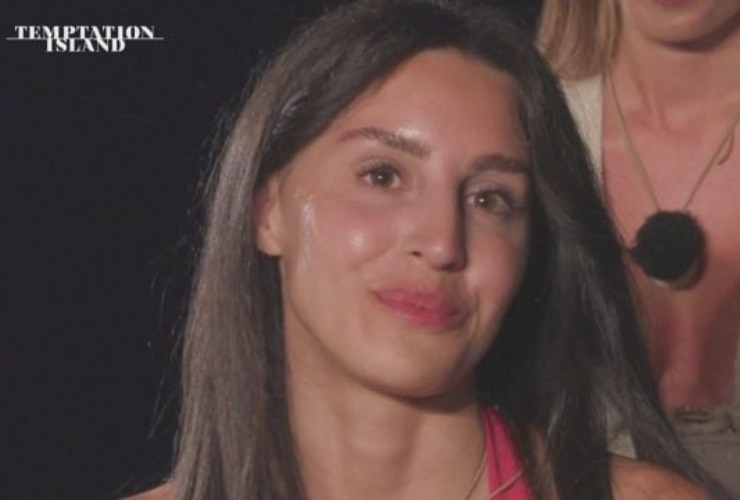 sarah a temptation island