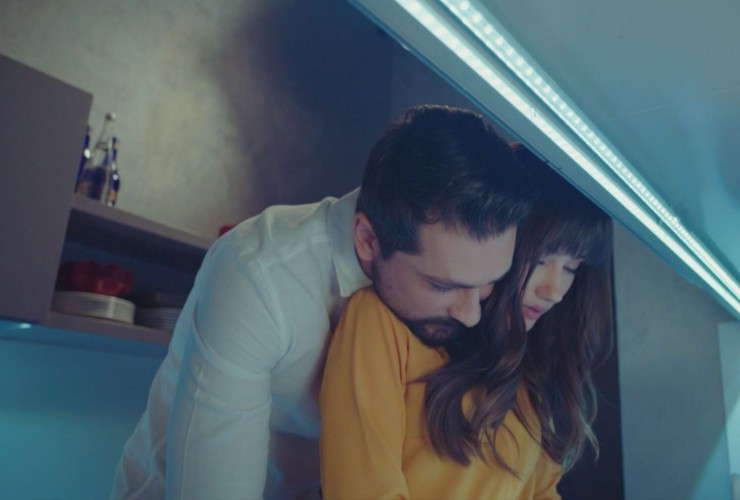 zeynep e alihan in forbidden fruit 
